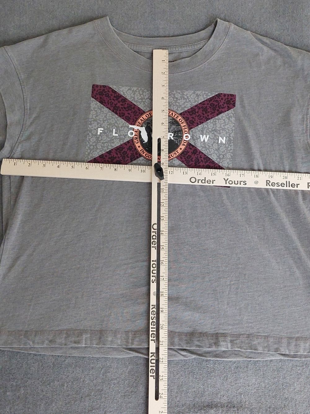 FloGrown Women’s Florida State Flag Floral Graphic Tee - Gray - M